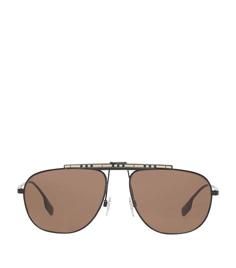 pilot case burberry|Pilot Sunglasses in Black .